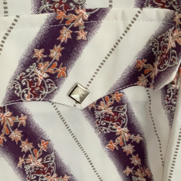 Walls White and Brown Casual Button down ranch - Picture 4 of 9